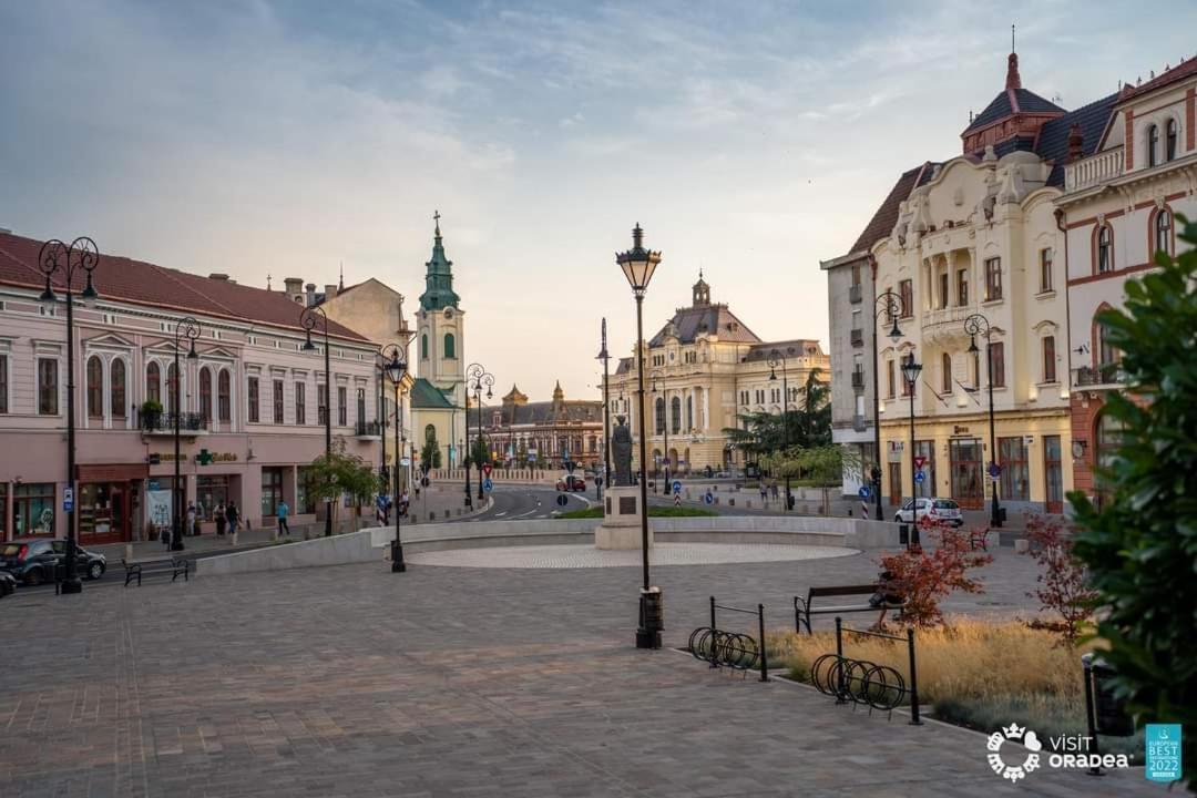 Clasic Apartment Nufarul Oradea Ngoại thất bức ảnh